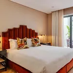 Portie Deluxe By Da'home