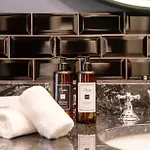 Portie Deluxe By Da'home Hotel