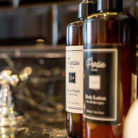 Portie Deluxe By Da'home Hotel