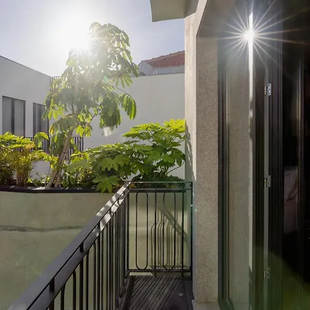 Portie Deluxe By Da'home *