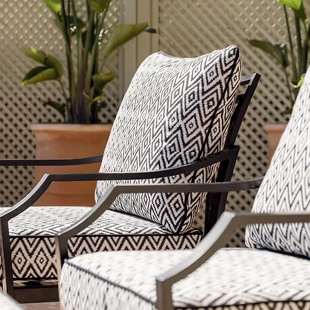 Portie Deluxe By Da'home