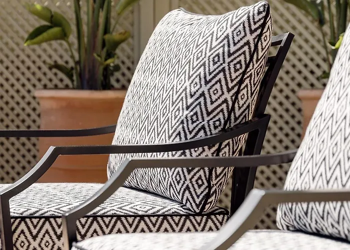 Portie Deluxe By Da'home